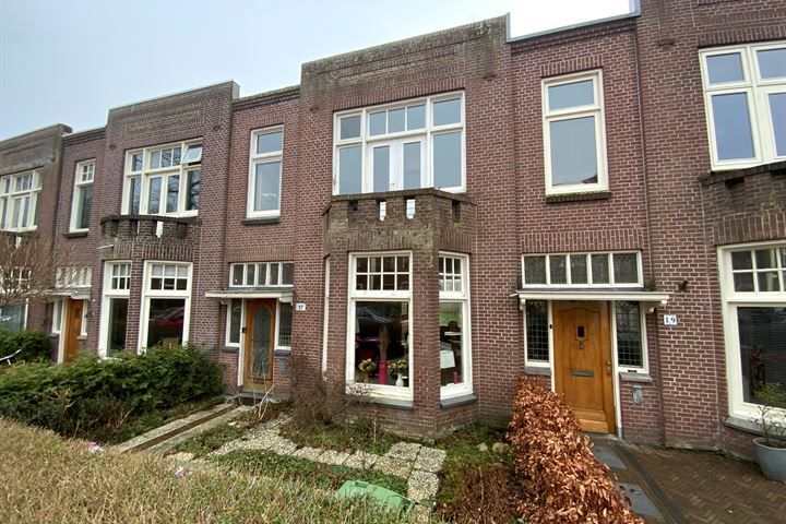 Bekijk foto 23 van Leeuwerikstraat 17