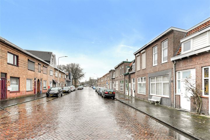 View photo 36 of Oranjeboomstraat 108