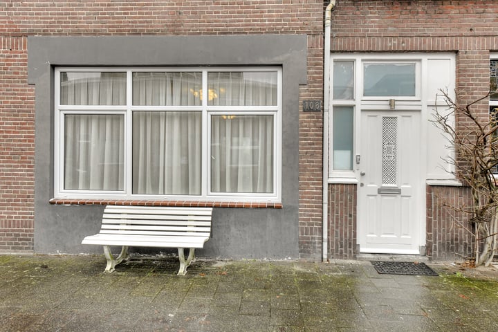 Bekijk foto 35 van Oranjeboomstraat 108