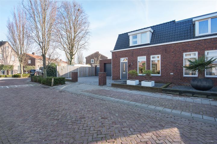 Bekijk foto 4 van Waterlaatstraat 3