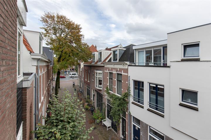 Bekijk foto 13 van Burretstraat 3