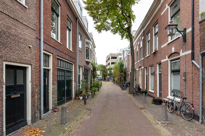 Bekijk foto 33 van Burretstraat 3