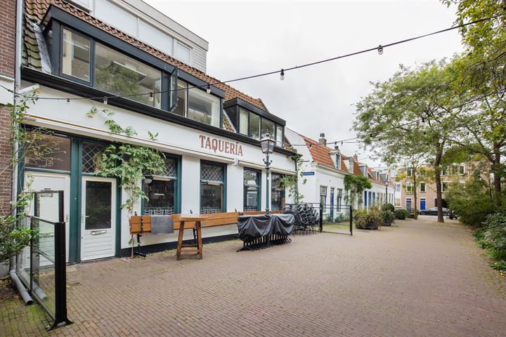 Bekijk foto 36 van Burretstraat 3