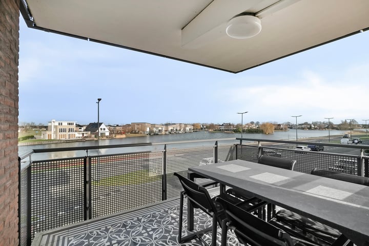 Bekijk foto 2 van Brandingdijk 318