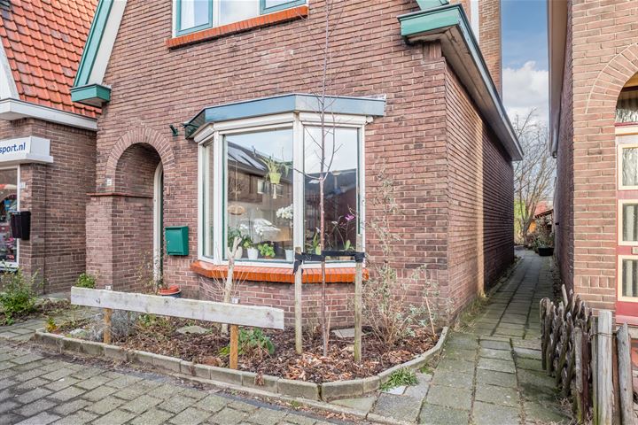 Bekijk foto 33 van Tulpstraat 52