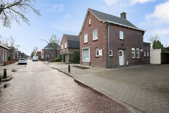 Bekijk foto 40 van Molenstraat 11