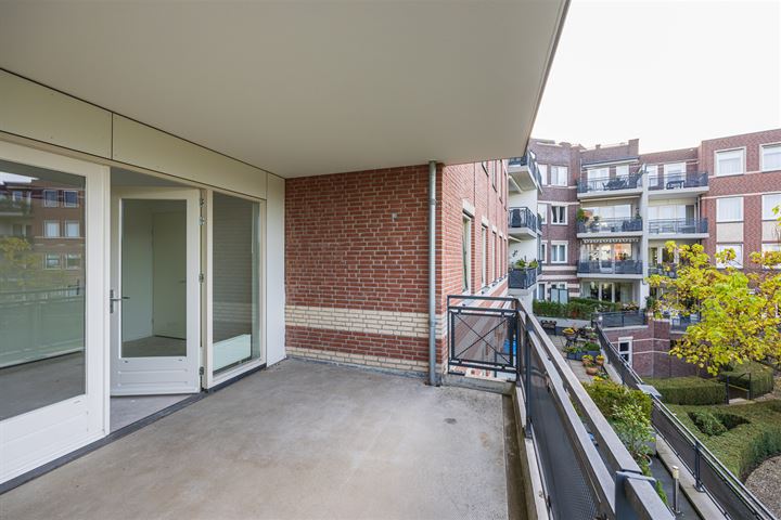 Bekijk foto 15 van Prins Hendrikstraat 212