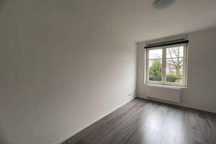 Bekijk foto 9 van Prins Hendrikstraat 212