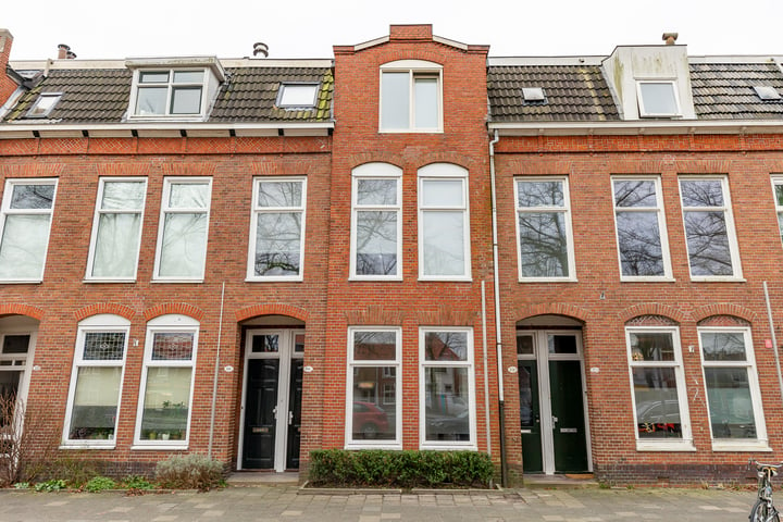 View photo 32 of Bankastraat 34