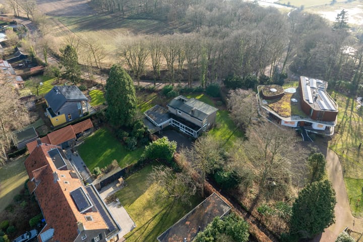 Foto 46 van Hesselink van Suchtelenweg 7