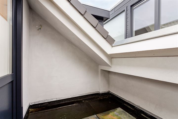 View photo 22 of Raadhuisstraat 13-D