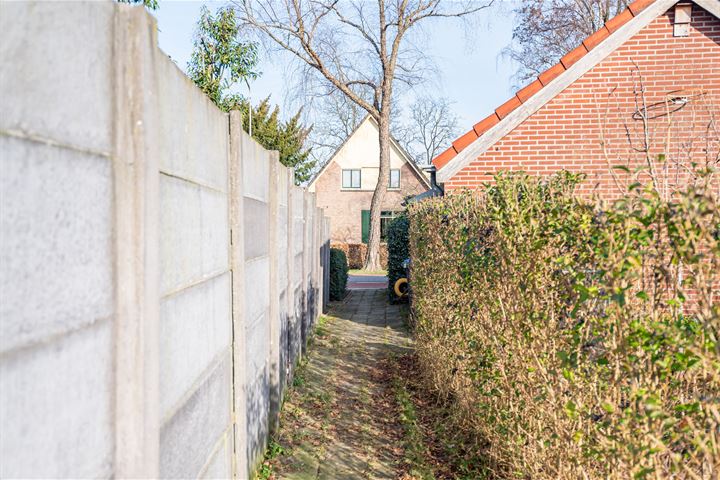 Bekijk foto 35 van Schoolstraat 39