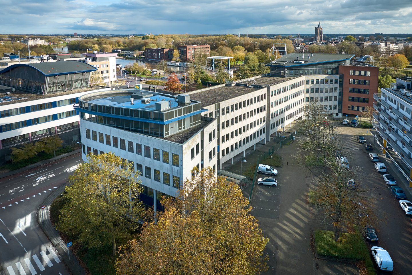 Bekijk foto 3 van Stadhuisplein 70