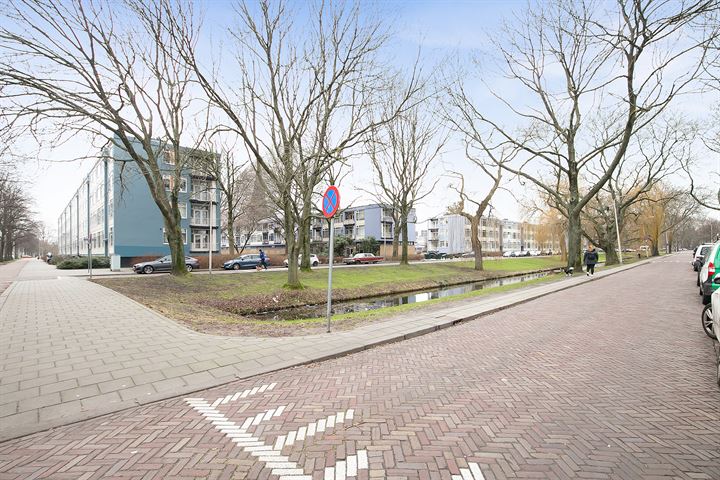 Bekijk foto 29 van Vriezenveenstraat 66