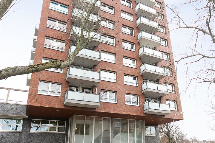 Bekijk foto 43 van Vriezenveenstraat 66