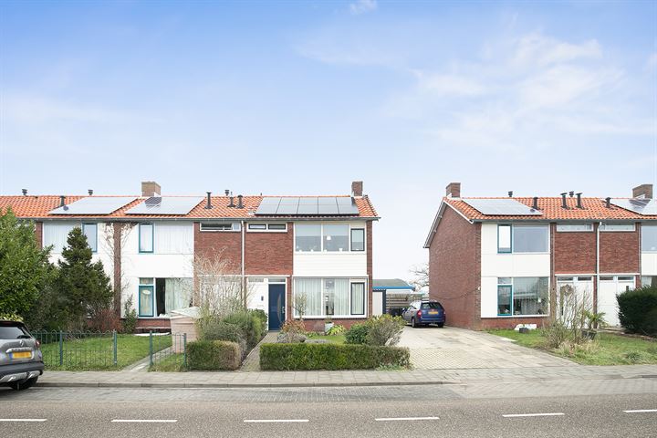 Bekijk foto 3 van Abdijstraat 65