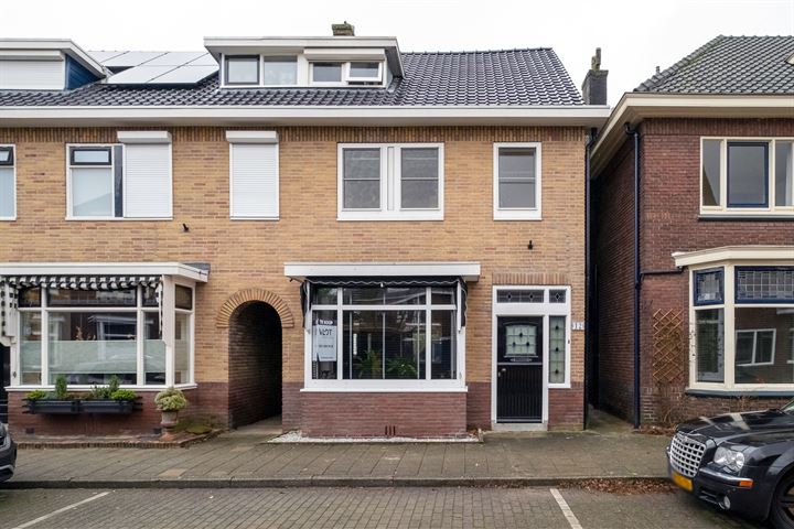 Bekijk foto 1 van Preangerstraat 12