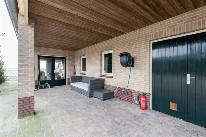 Bekijk foto 68 van Laarstraat 17