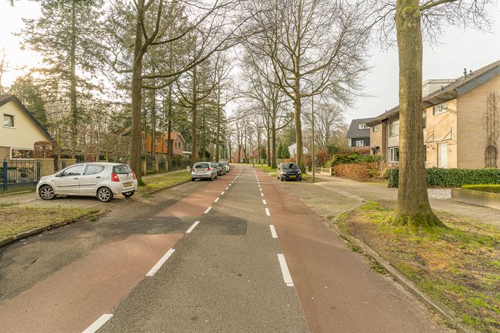 Bekijk foto 39 van Oosterlaan 25