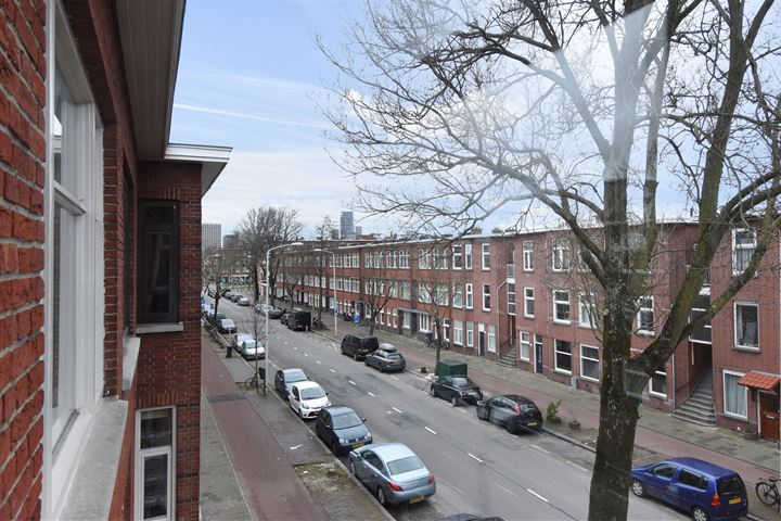 View photo 7 of Oudemansstraat 395