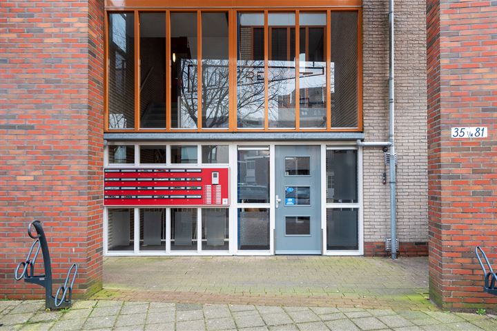 Bekijk foto 27 van Ruysdaelstraat 53