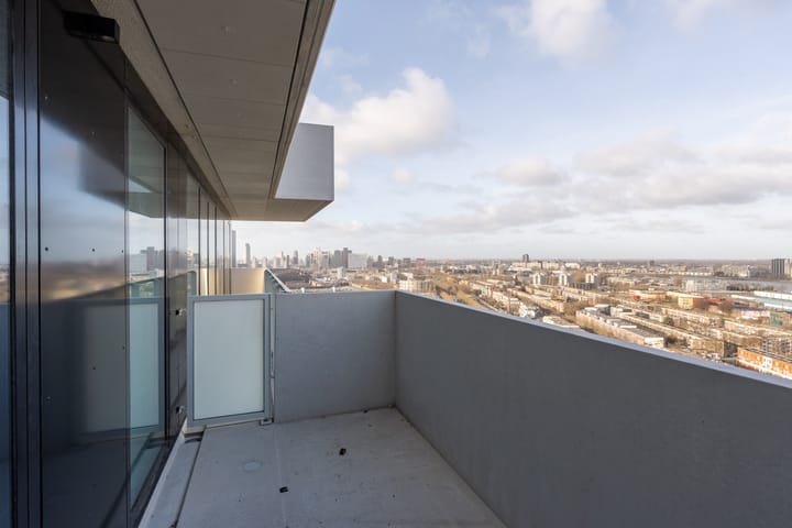 Photo 8 of Rosestraat 1411