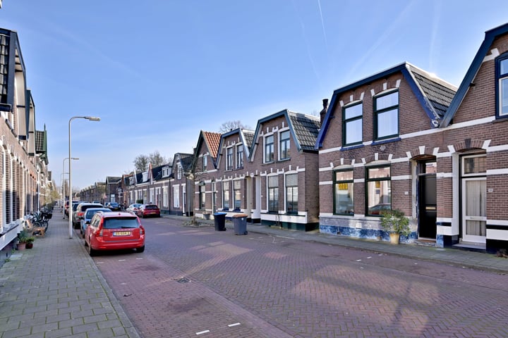 Bekijk foto 40 van Manegestraat 20