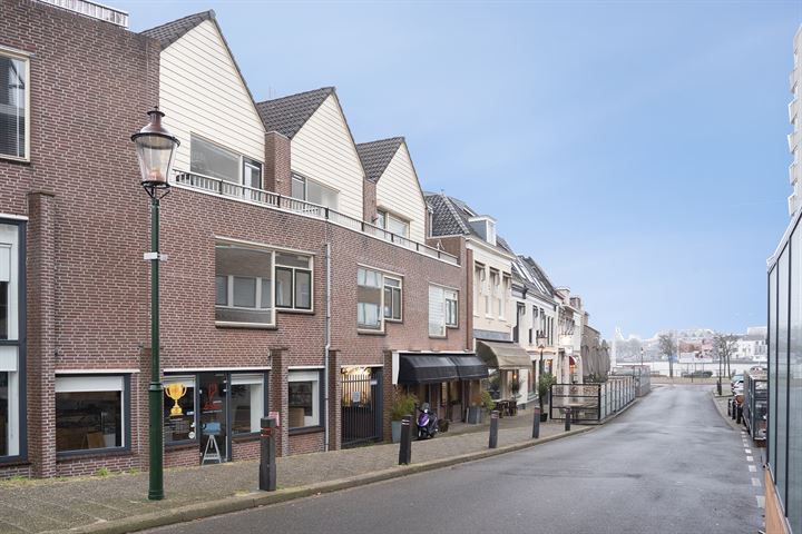 Bekijk foto 31 van Veerplein 4-B