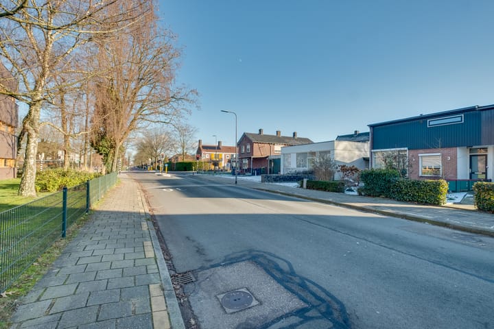 Foto 22 van Admiraal Helfrichlaan 1