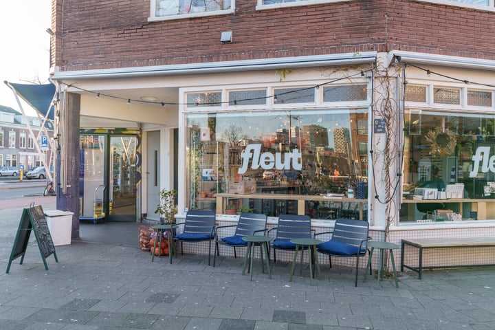 Bekijk foto 35 van Kneppelhoutstraat 23