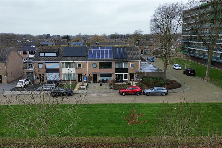 Bekijk foto 3 van Berliozhof 14