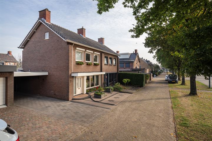 Bekijk foto 36 van Middenweg 13