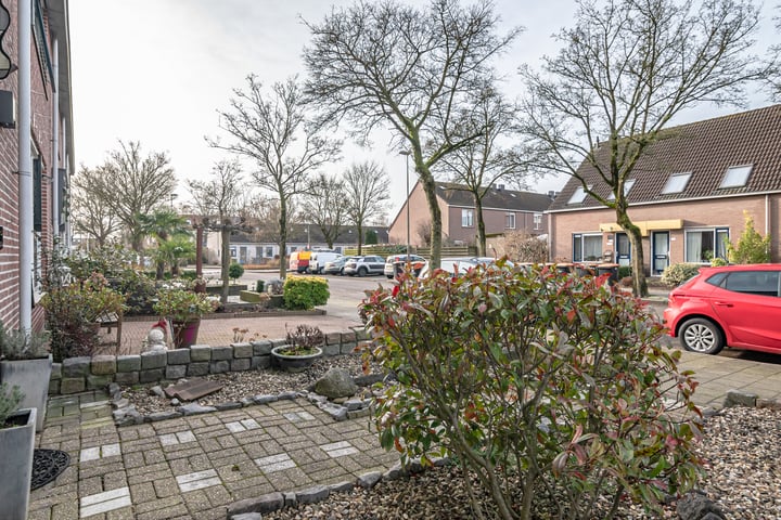 Bekijk foto 40 van IJsselmeerlaan 209