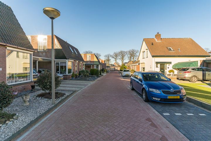 Bekijk foto 35 van Talhoutweg 17