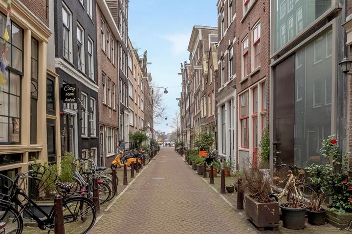 Bekijk foto 45 van Binnen Wieringerstraat 1