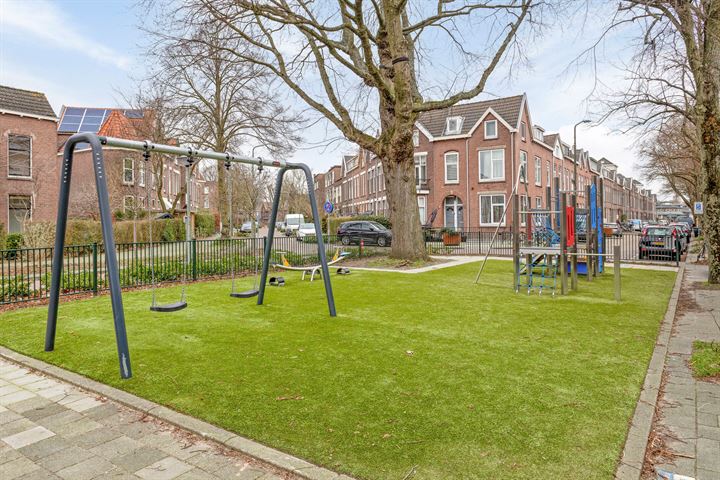 Bekijk foto 4 van Sumatrastraat 52