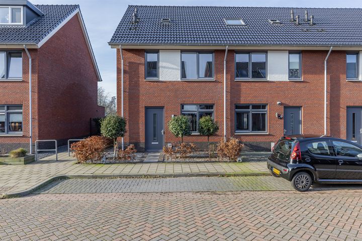 Bekijk foto 44 van Pinksterbloemstraat 16