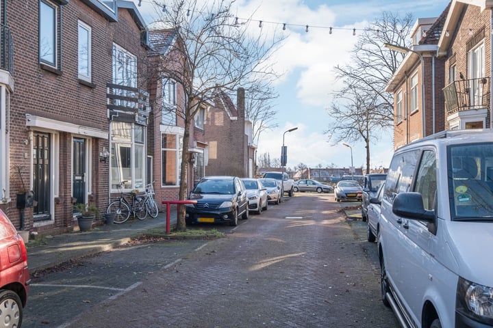 Bekijk foto 54 van Prins Hendrikstraat 130