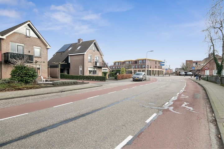 Bekijk foto 48 van Dorp 4