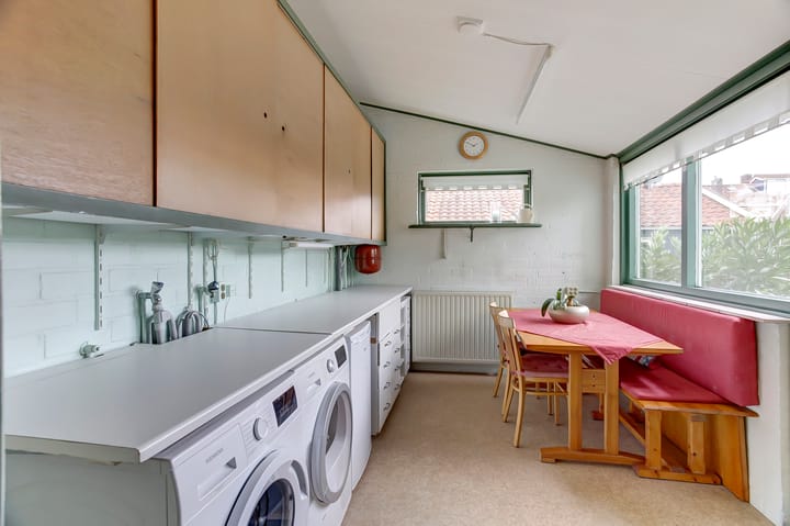 Photo 8 of Esdoornstraat 22