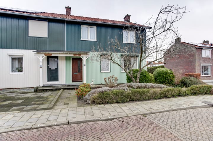 Photo 2 of Esdoornstraat 22