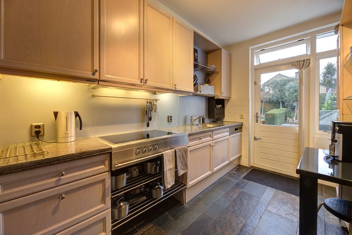 Photo 8 of Hulstlaan 12