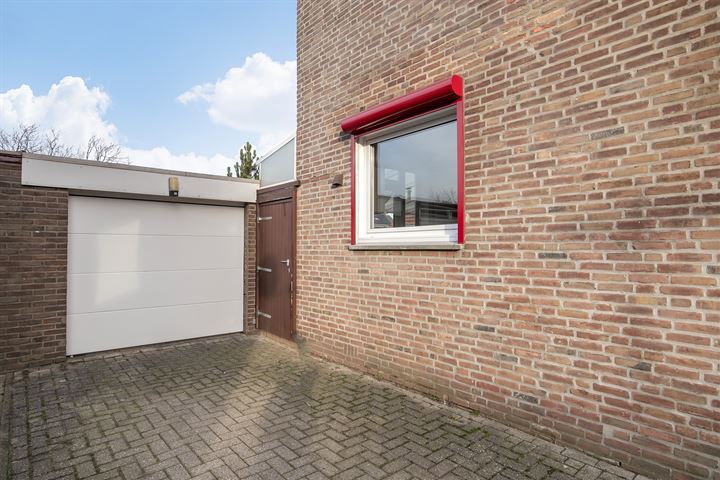 Bekijk foto 39 van Tiendstraat 21