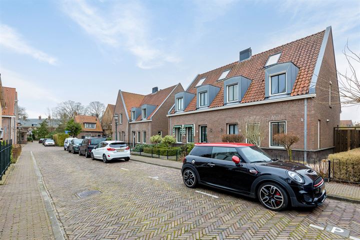 Bekijk foto 3 van Kerkstraat 7