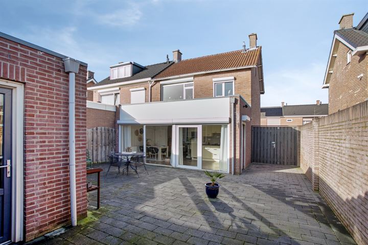 Bekijk foto 27 van Boterbloemstraat 25