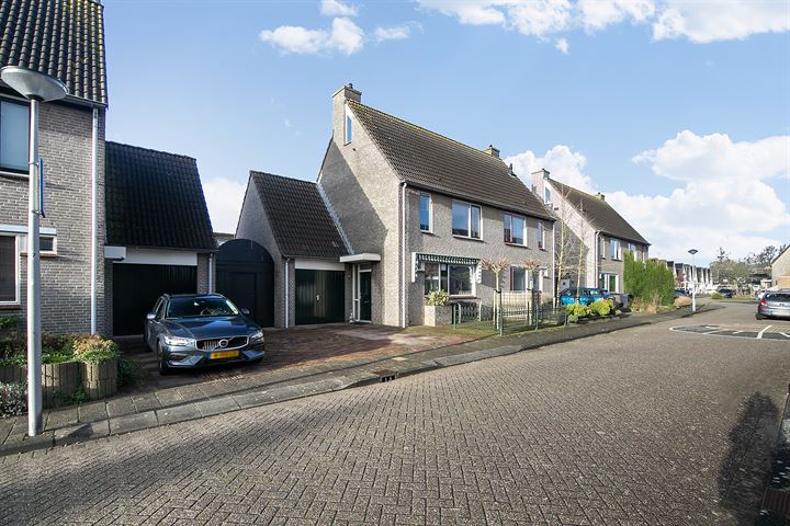 Bekijk foto 5 van Aert van Nesstraat 20