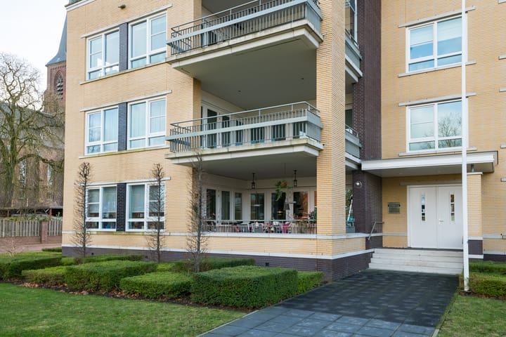 Foto 8 van Schoolstraat 38