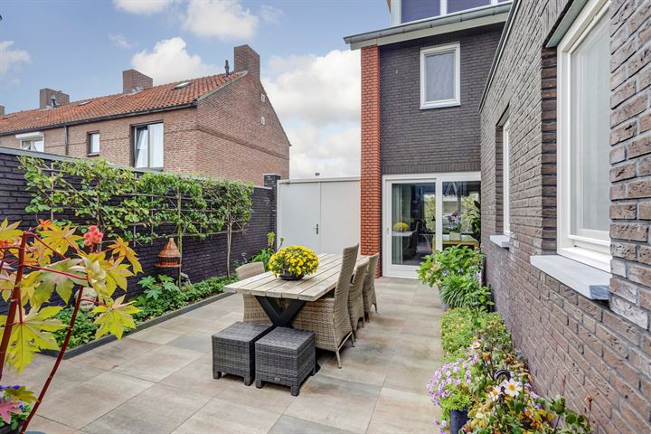 Bekijk foto 33 van Klaverstraat 23