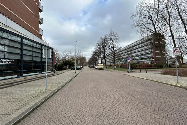 Bekijk foto 17 van Icarusweg parkeerplaats 36