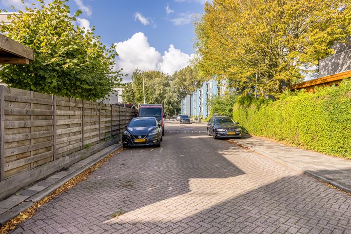 Bekijk foto 36 van Cassandrastraat 22